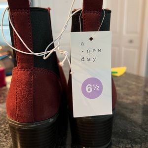BNWT burgundy booties